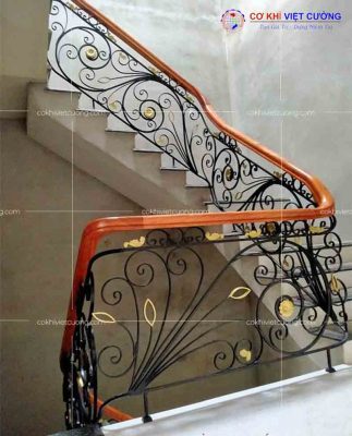 Cầu thang sắt nghệ thuật luôn là một trong nhũng lựa chọn hàng đầu hiện nay